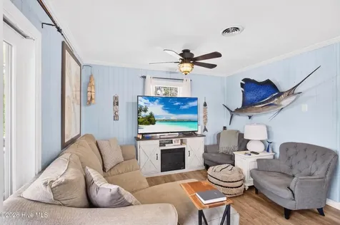 2025 Yorktown Street Kill Devil Hills NC 27948
