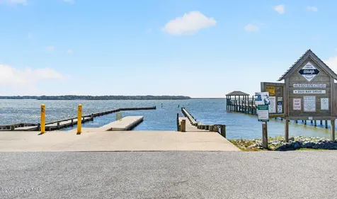 2025 Yorktown Street Kill Devil Hills NC 27948