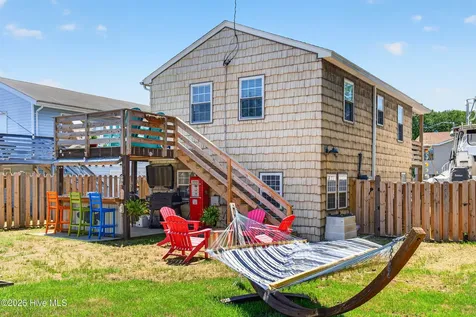2025 Yorktown Street Kill Devil Hills NC 27948