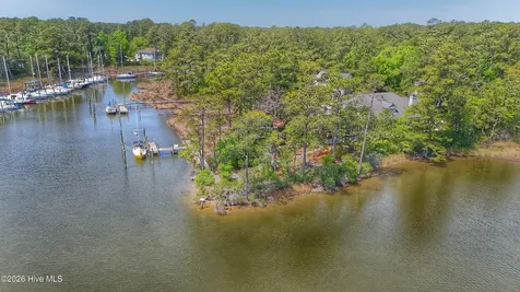 5632 Styron Drive Oriental NC 28571