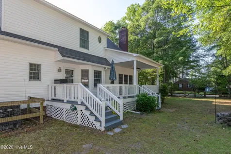 3655 Hillcrest Drive Farmville NC 27828