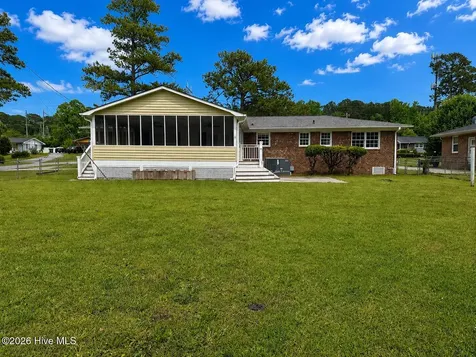 502 Clearbrook Drive Wilmington NC 28409