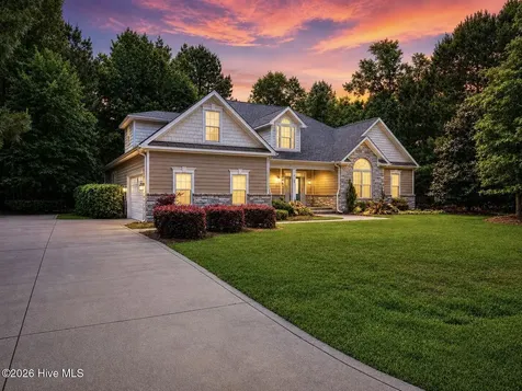 39 Excalibur Point Hampstead NC 28443