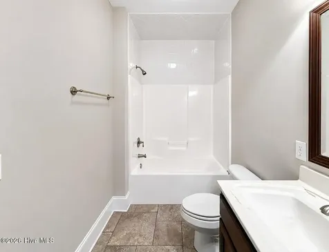 39 Excalibur Point Hampstead NC 28443