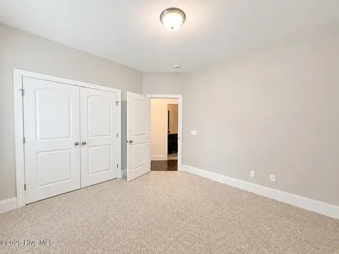 39 Excalibur Point Hampstead NC 28443