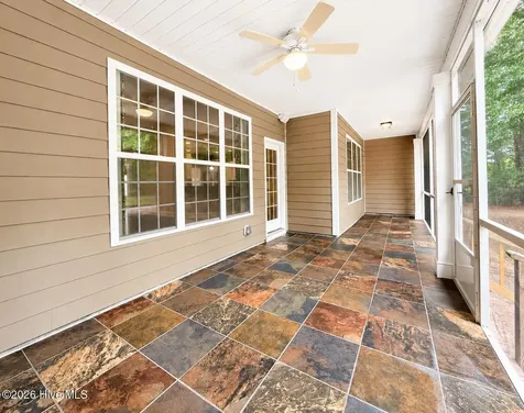 39 Excalibur Point Hampstead NC 28443