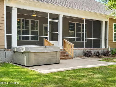 39 Excalibur Point Hampstead NC 28443