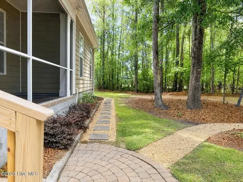 39 Excalibur Point Hampstead NC 28443