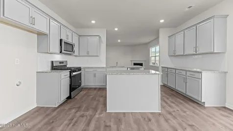1157 Aviator Lane Ayden NC 28513