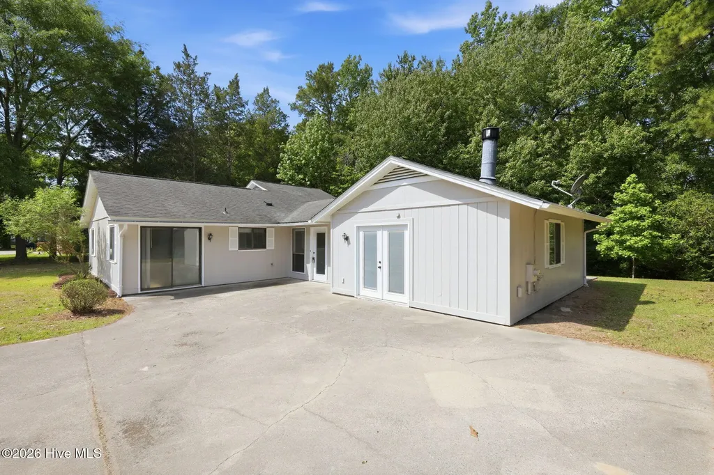 123 Wildwood Drive New Bern NC 28562