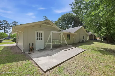 123 Wildwood Drive New Bern NC 28562