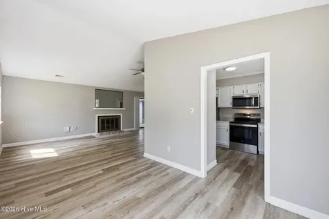 123 Wildwood Drive New Bern NC 28562