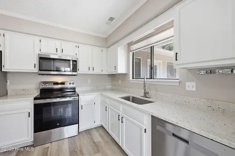 123 Wildwood Drive New Bern NC 28562