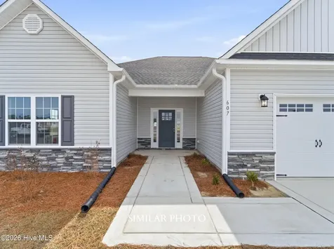 610 Barlowe Lane Jacksonville NC 28546