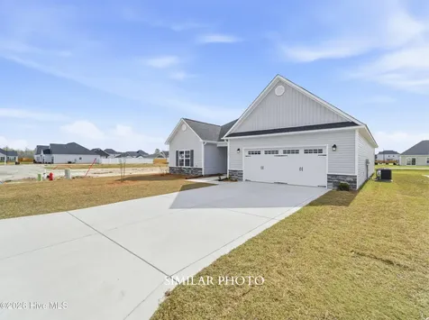 610 Barlowe Lane Jacksonville NC 28546