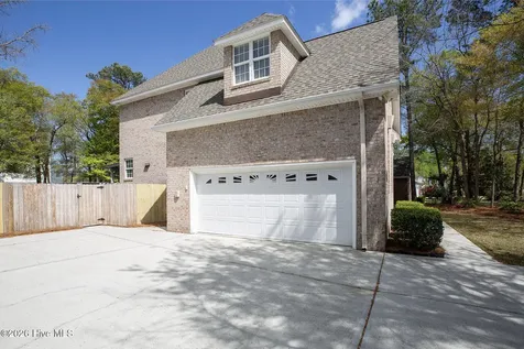 7701 Lost Tree Road Wilmington NC 28411