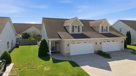 1921 Leighton Drive Greenville NC 27834