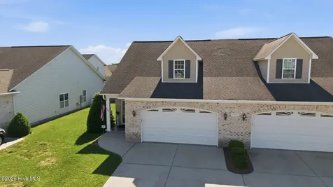 1921 Leighton Drive Greenville NC 27834