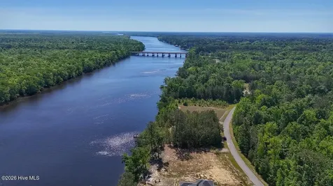 206 Riversedge Drive Winton NC 27986