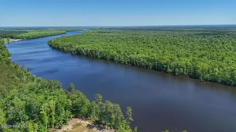 206 Riversedge Drive Winton NC 27986
