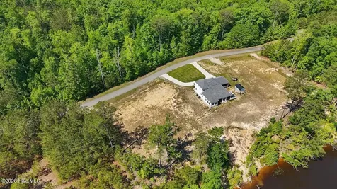 206 Riversedge Drive Winton NC 27986