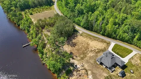 206 Riversedge Drive Winton NC 27986
