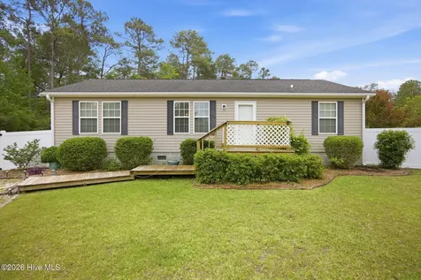 100 Fox Run Drive Hampstead NC 28443