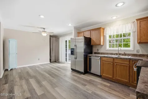 100 Fox Run Drive Hampstead NC 28443