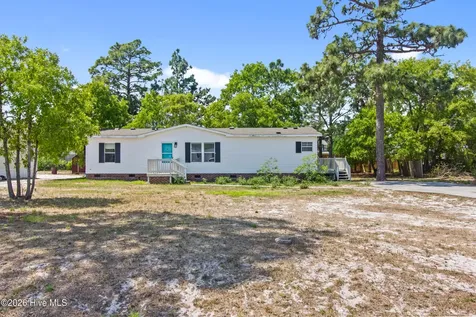 309 N Winchester Lane Hubert NC 28539