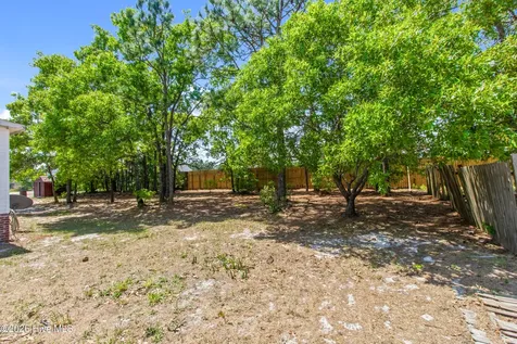 309 N Winchester Lane Hubert NC 28539