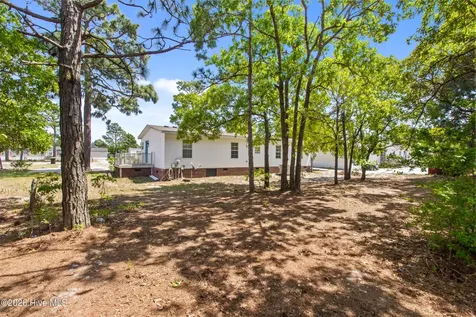 309 N Winchester Lane Hubert NC 28539