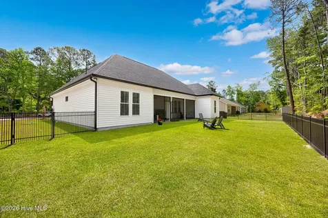 813 Boundaryline Drive NW Calabash NC 28467