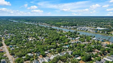 214 NE 37th Street Oak Island NC 28465