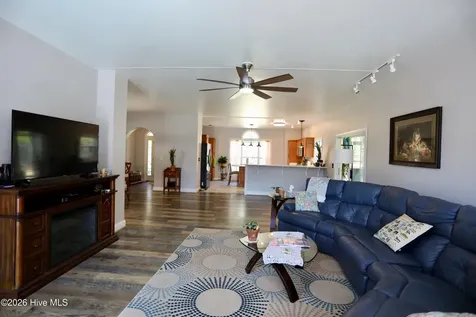 436 Millwork Lane Aberdeen NC 28315