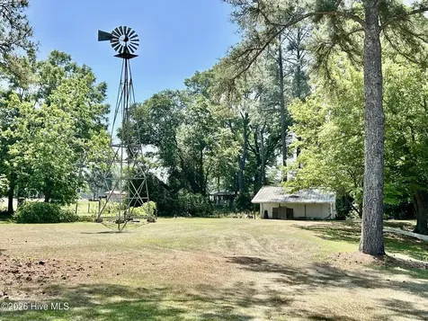 397 Johns Road Maxton NC 28364