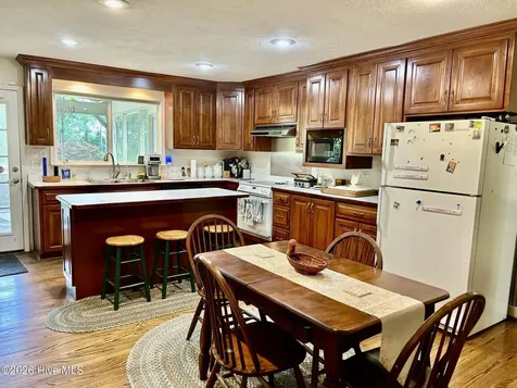 397 Johns Road Maxton NC 28364