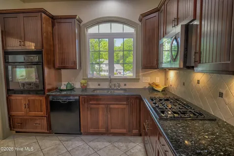 109 Weaver Drive Lake Waccamaw NC 28450