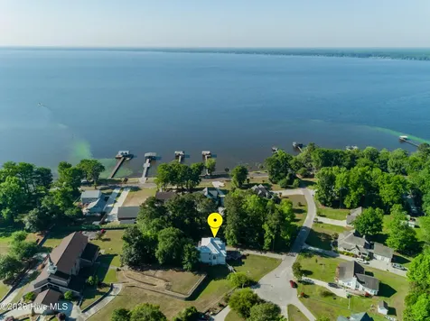 109 Weaver Drive Lake Waccamaw NC 28450