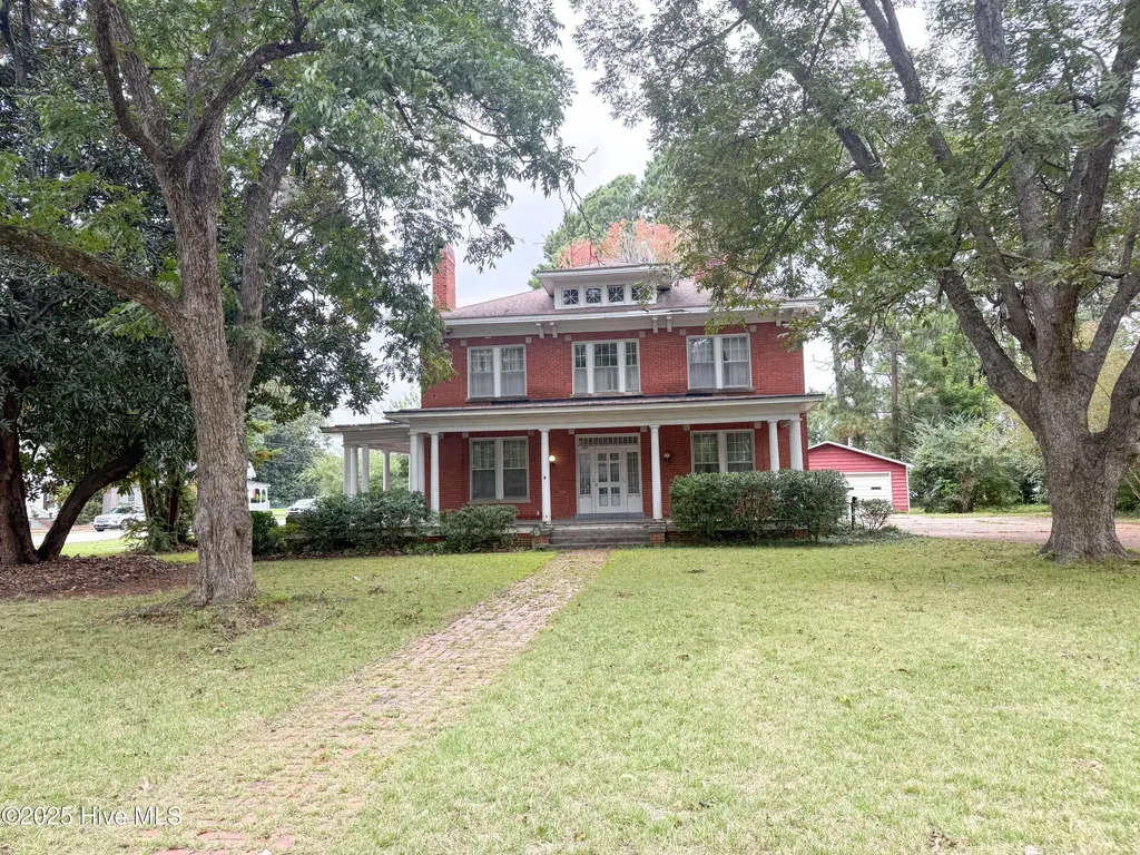 103 S Pender Street Fremont NC 27830