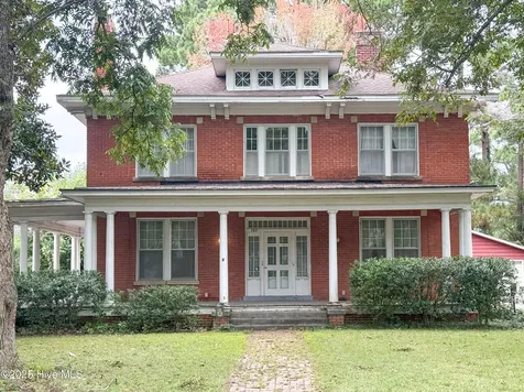 103 S Pender Street Fremont NC 27830