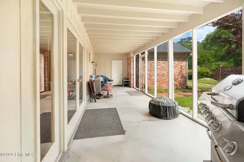 1000 Westminster Lane Kinston NC 28501
