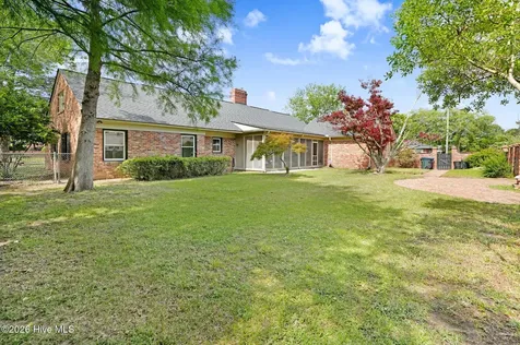 1000 Westminster Lane Kinston NC 28501
