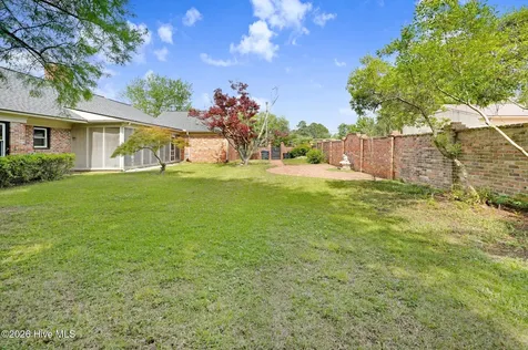 1000 Westminster Lane Kinston NC 28501