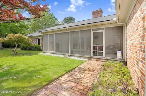 1000 Westminster Lane Kinston NC 28501