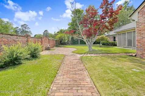 1000 Westminster Lane Kinston NC 28501