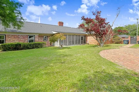 1000 Westminster Lane Kinston NC 28501
