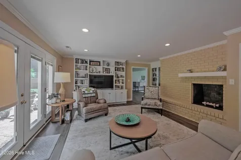 164 Friendly Drive Wallace NC 28466