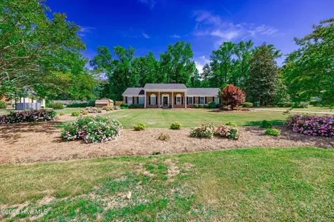 164 Friendly Drive Wallace NC 28466