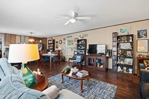 211 NE 76th Street Oak Island NC 28465