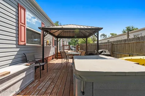 211 NE 76th Street Oak Island NC 28465